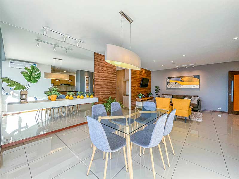 Alba: Moderno y amplio departamento