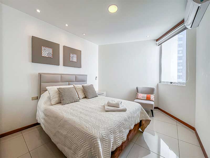 Alba: Moderno y amplio departamento